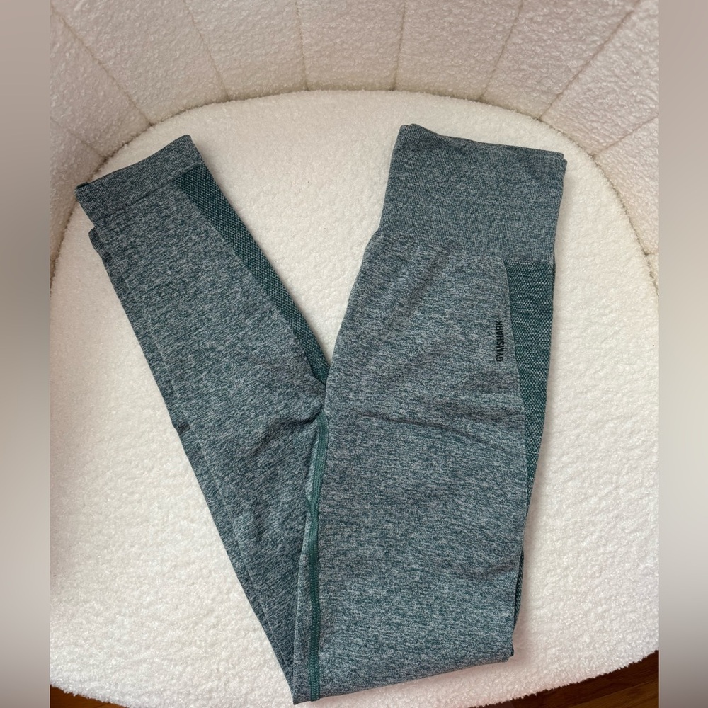Gymshark Flex Leggings in Green in Size Small